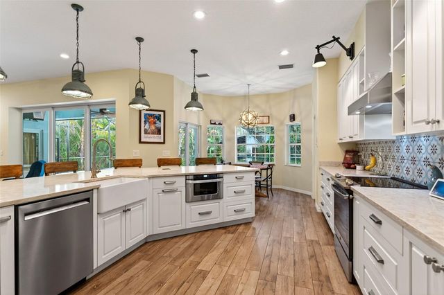 7088 SADDLE CREEK LANE, Sarasota, FL 34241