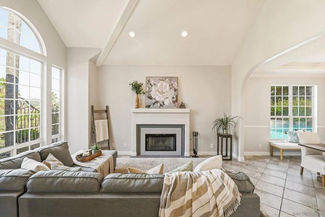2110 Campo Place, Escondido, CA 92027