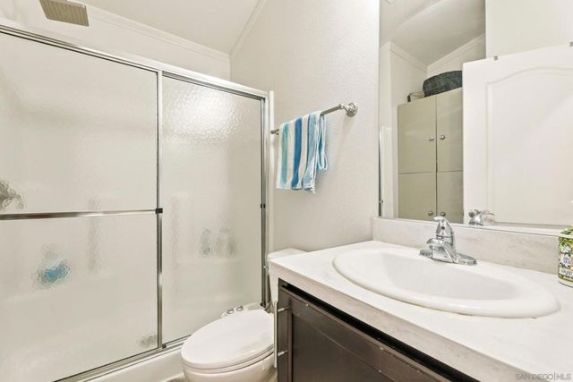 2110 Campo Place, Escondido, CA 92027