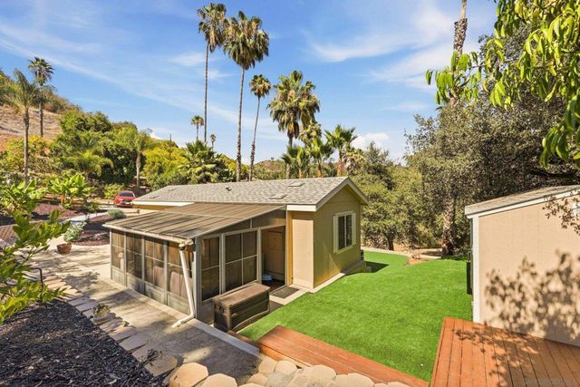 2110 Campo Place, Escondido, CA 92027