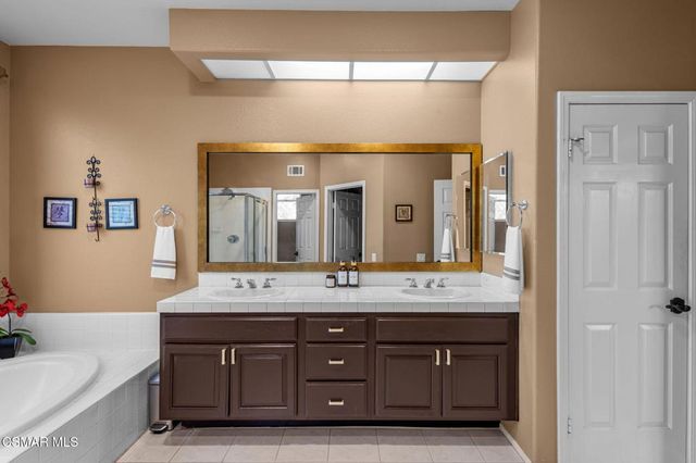 4317 Timberdale Road, Moorpark, CA 93021