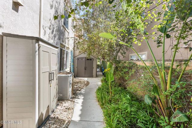 4317 Timberdale Road, Moorpark, CA 93021