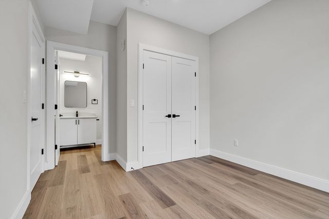 63 Belgrade Ave 403, Boston, MA 02131