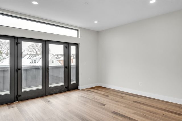 63 Belgrade Ave 403, Boston, MA 02131