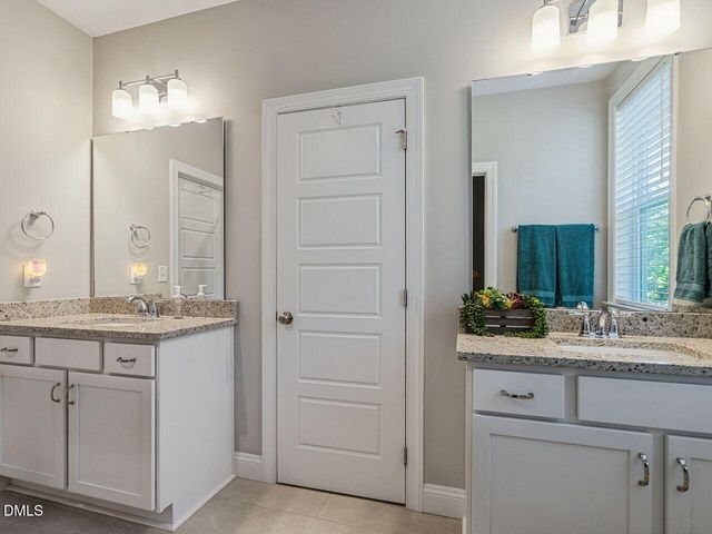196 W Amber Oak Drive, Selma, NC 27576