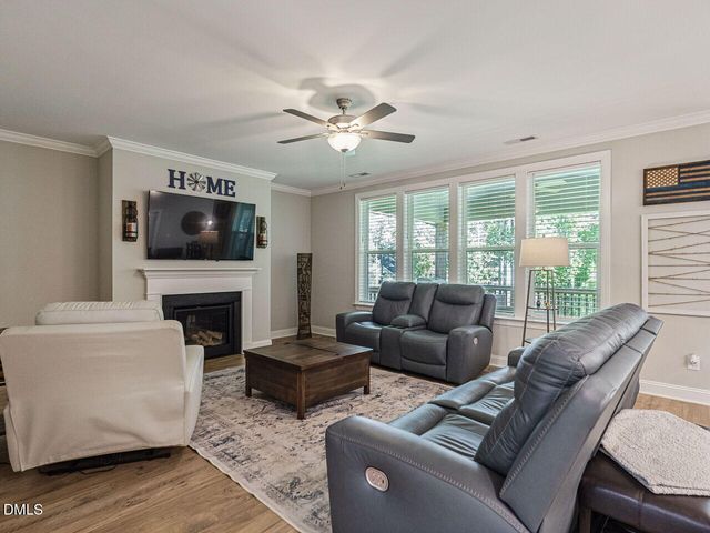 196 W Amber Oak Drive, Selma, NC 27576