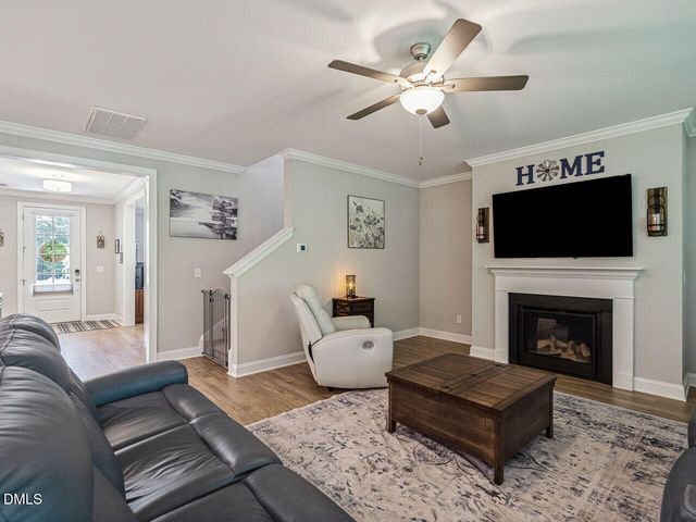 196 W Amber Oak Drive, Selma, NC 27576