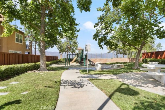 15643 Vista Way 110, Lake Elsinore, CA 92532