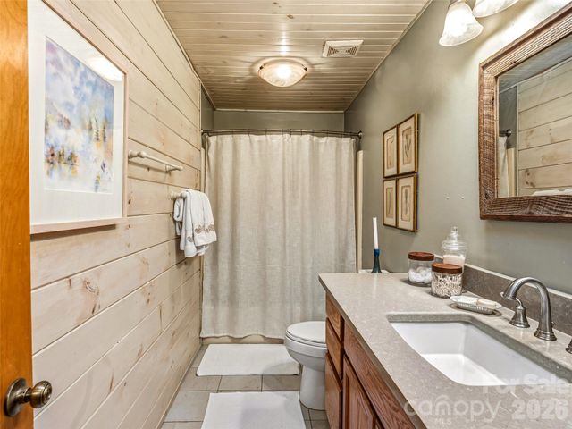 280 Laurel Creek, Cedar Mountain, NC 28718