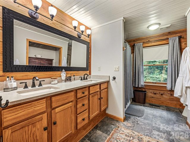 280 Laurel Creek, Cedar Mountain, NC 28718