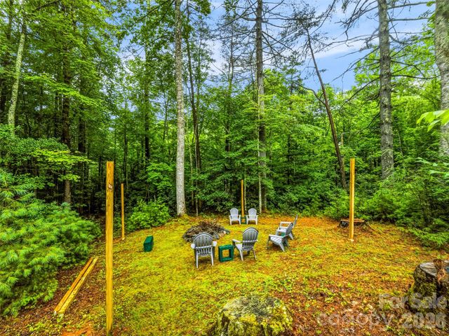 280 Laurel Creek, Cedar Mountain, NC 28718