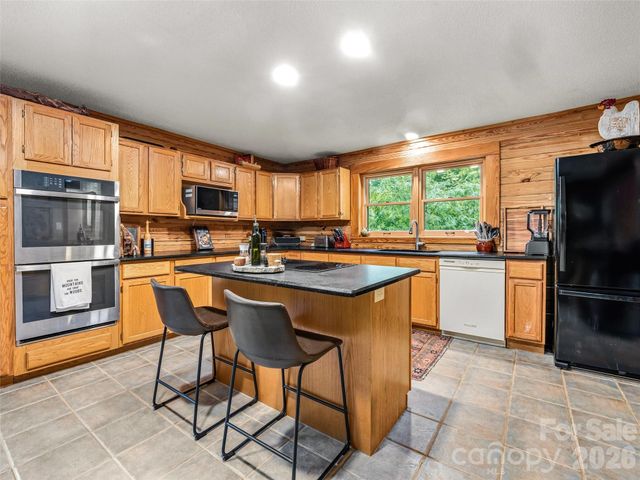 280 Laurel Creek, Cedar Mountain, NC 28718