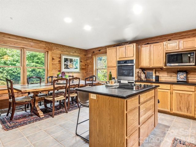 280 Laurel Creek, Cedar Mountain, NC 28718