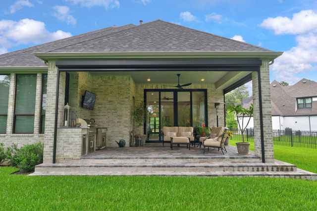 115 Emerald Isle Court, Montgomery, TX 77316