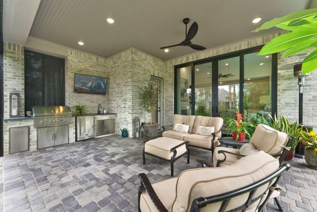 115 Emerald Isle Court, Montgomery, TX 77316