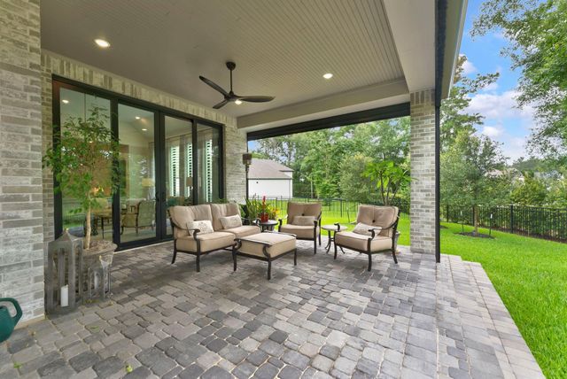 115 Emerald Isle Court, Montgomery, TX 77316