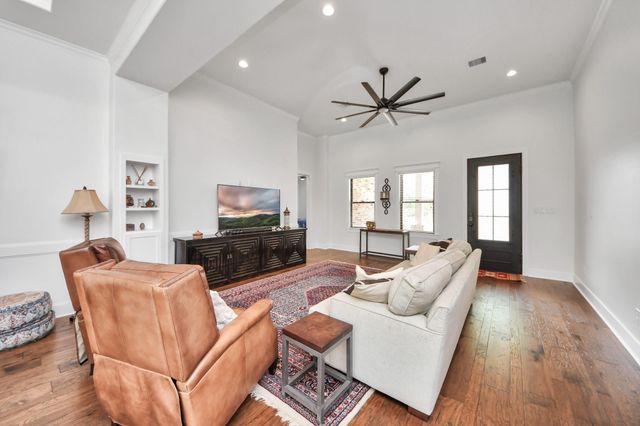 511 Kyle Street, Sugar Land, TX 77478