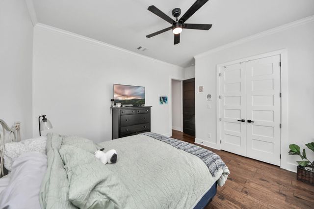511 Kyle Street, Sugar Land, TX 77478