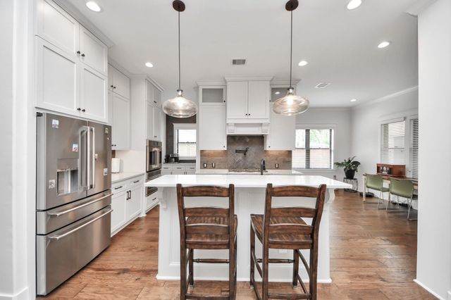 511 Kyle Street, Sugar Land, TX 77478
