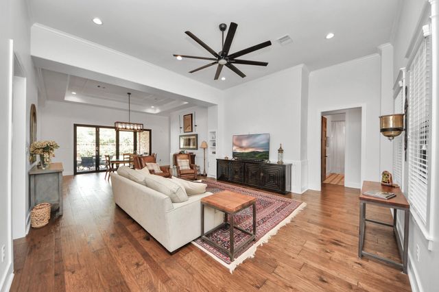 511 Kyle Street, Sugar Land, TX 77478