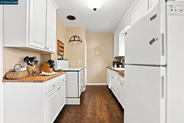 601 Alhambra St, Crockett, CA 94525