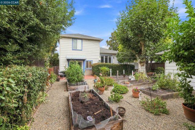 601 Alhambra St, Crockett, CA 94525
