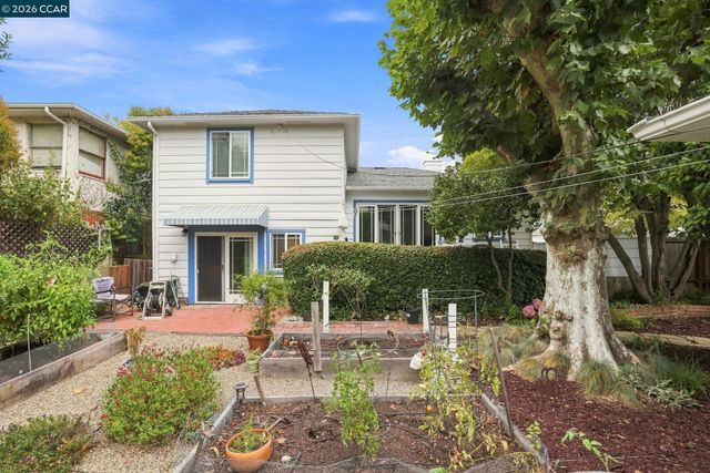 601 Alhambra St, Crockett, CA 94525