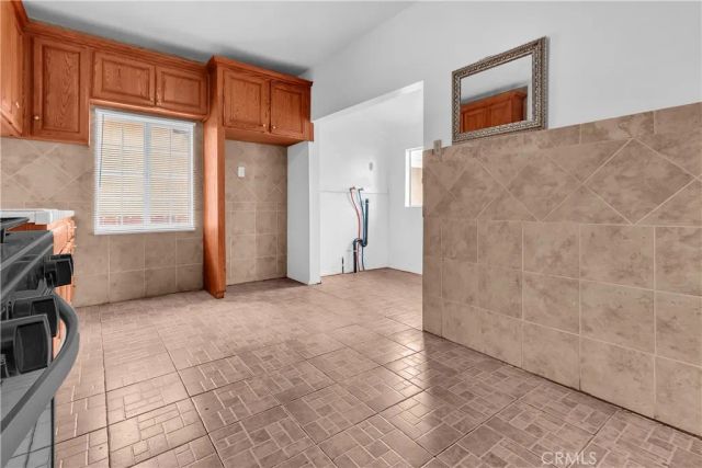 657 E 53rd, Los Angeles, CA 90011