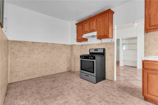 657 E 53rd, Los Angeles, CA 90011