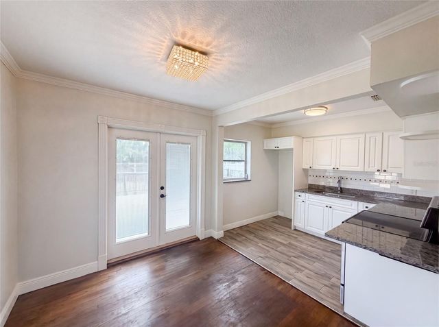 6129 5TH AVENUE N, St Petersburg, FL 33710