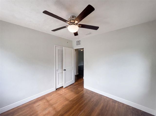 6129 5TH AVENUE N, St Petersburg, FL 33710