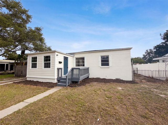 6129 5TH AVENUE N, St Petersburg, FL 33710