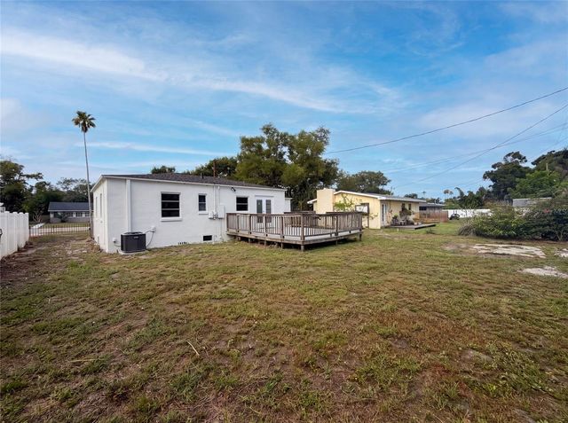 6129 5TH AVENUE N, St Petersburg, FL 33710