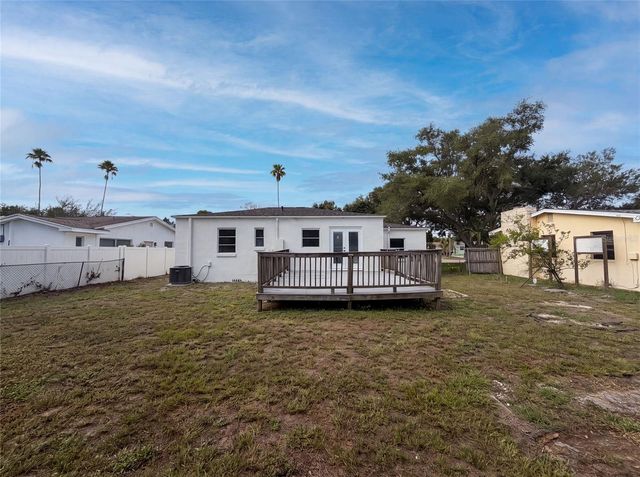6129 5TH AVENUE N, St Petersburg, FL 33710