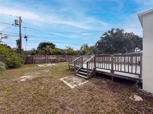 6129 5TH AVENUE N, St Petersburg, FL 33710