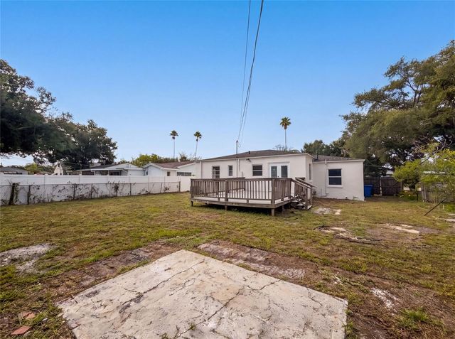 6129 5TH AVENUE N, St Petersburg, FL 33710