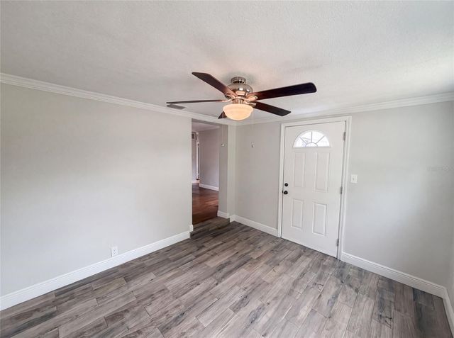 6129 5TH AVENUE N, St Petersburg, FL 33710