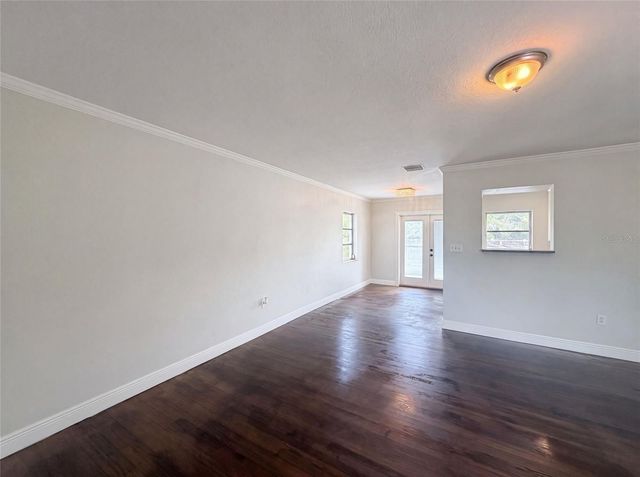 6129 5TH AVENUE N, St Petersburg, FL 33710
