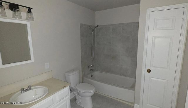 100 Winchester Drive Apt 608, Lafayette, LA 70506