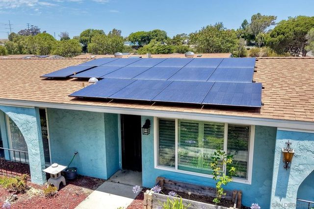 3597 Pear Blossom Drive, Oceanside, CA 92057