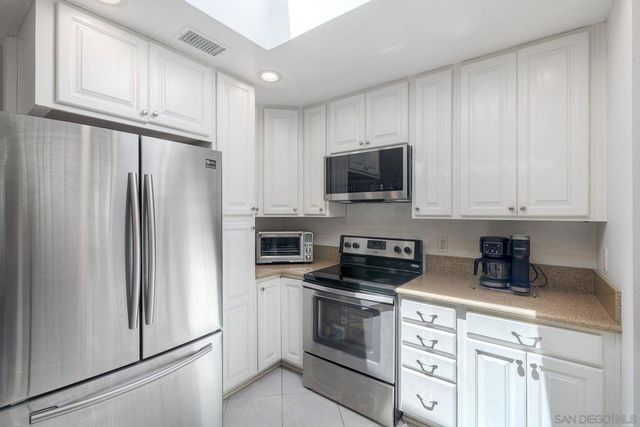 3597 Pear Blossom Drive, Oceanside, CA 92057