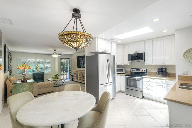 3597 Pear Blossom Drive, Oceanside, CA 92057