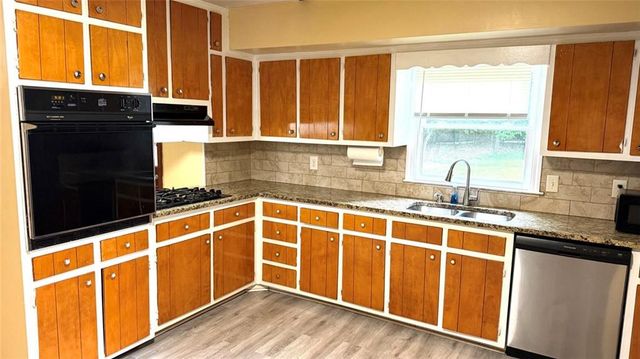 866 Killian Hill Road SW, Lilburn, GA 30047