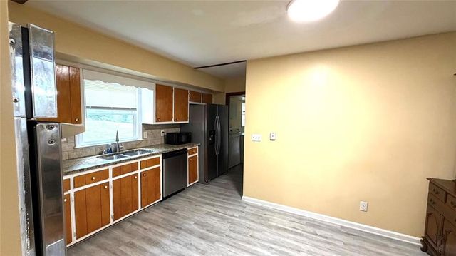 866 Killian Hill Road SW, Lilburn, GA 30047