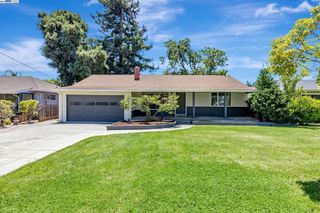 37923 Glenmoor Dr, Fremont, CA 94536
