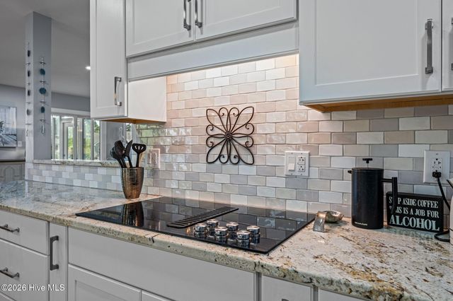 904 Coral Court, New Bern, NC 28560