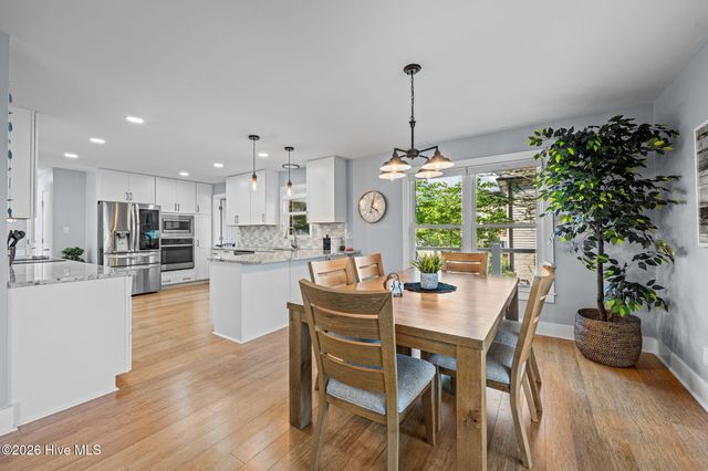 904 Coral Court, New Bern, NC 28560