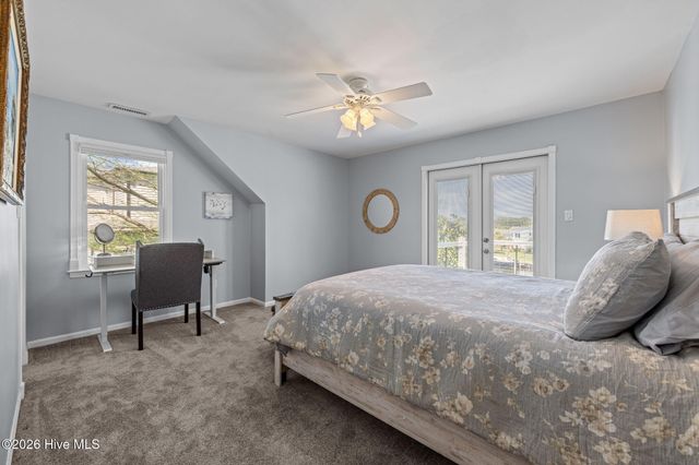 904 Coral Court, New Bern, NC 28560