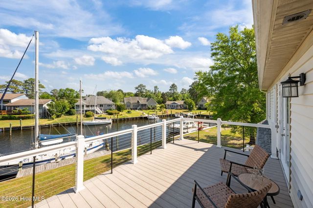 904 Coral Court, New Bern, NC 28560