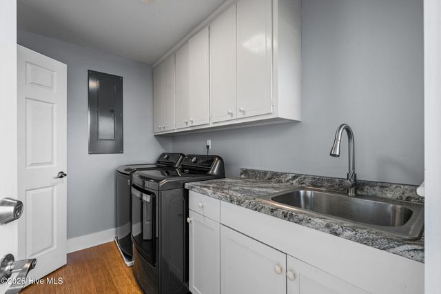 904 Coral Court, New Bern, NC 28560